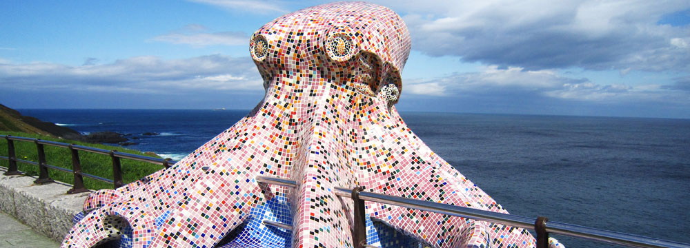 Ceramic octopus by La Coruna Sightseeing
